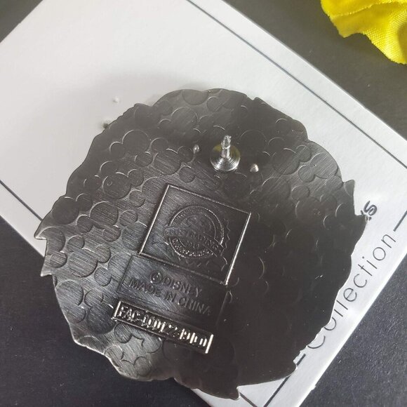 Disney Simba Nala Trading Pin Lion King Feel Love Lapel Pin Brooch Badge Jewelry - Picture 5 of 7